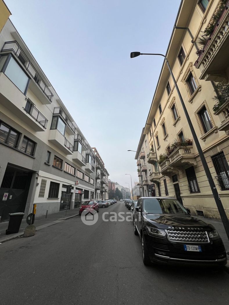 Quadrilocale in via Monte San Genesio 2, Milano