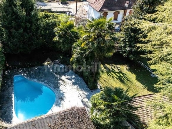 Lussuosa villa unifamiliare